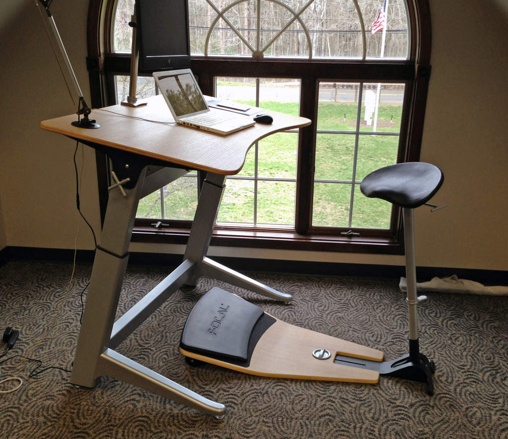 Standing Desk: The complete Locus Workstation